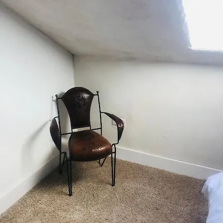 Teach Talamh * Kinvara