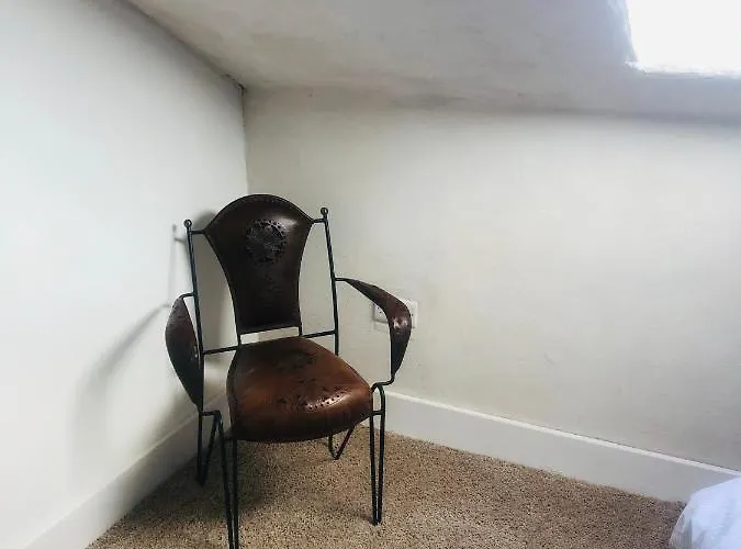 Teach Talamh * Kinvara