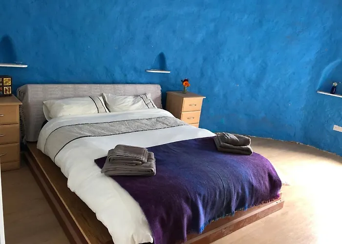 Teach Talamh * Kinvara